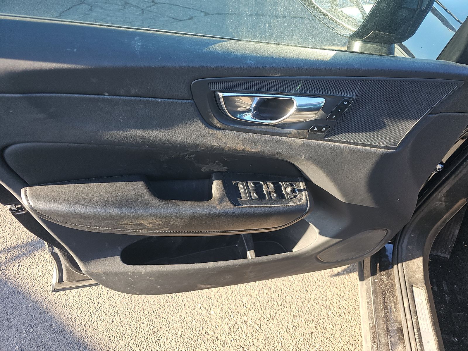 2023 Volvo XC60 B5 Plus AWD