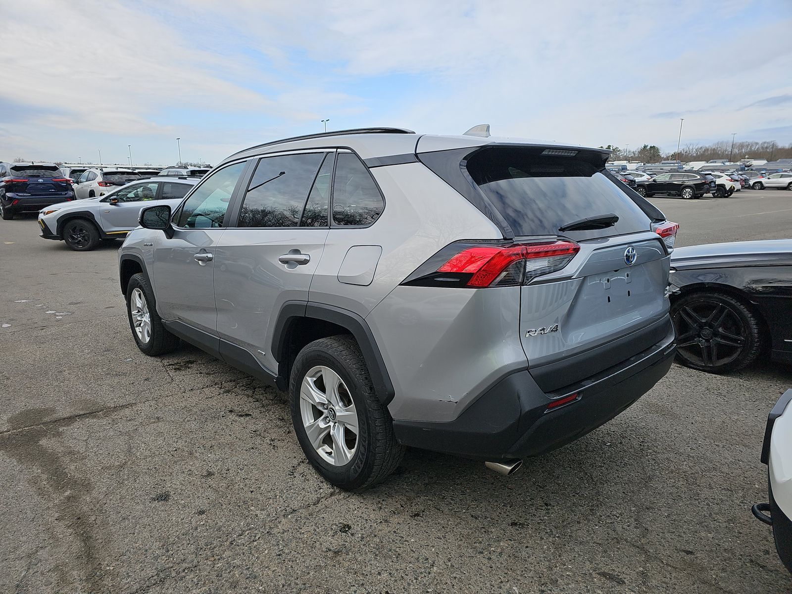 2020 Toyota RAV4 Hybrid XLE AWD