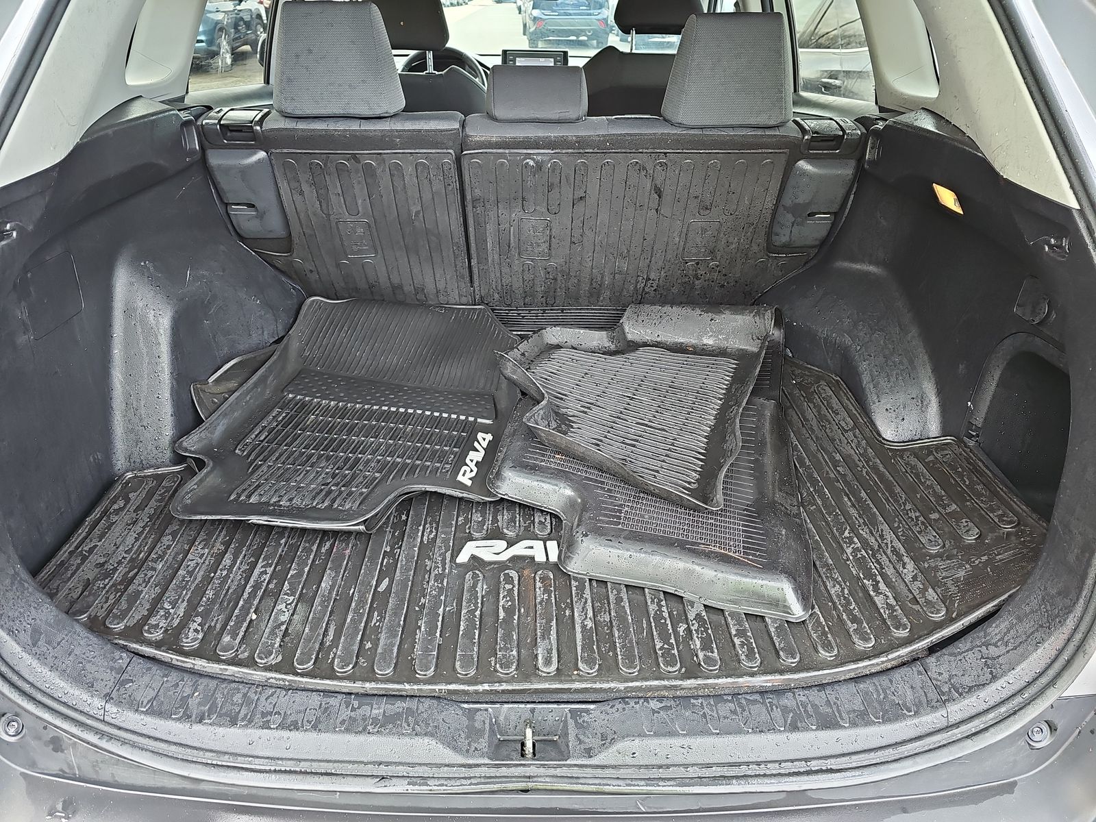 2020 Toyota RAV4 Hybrid XLE AWD