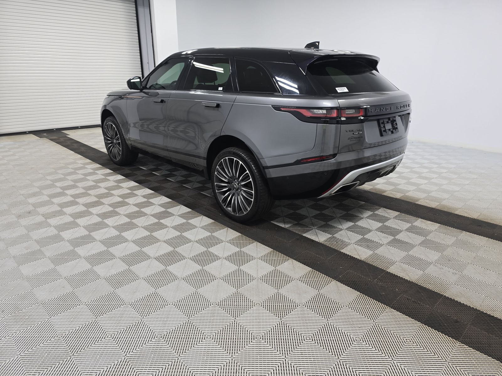 2018 Land Rover Range Rover Velar R-Dynamic HSE AWD