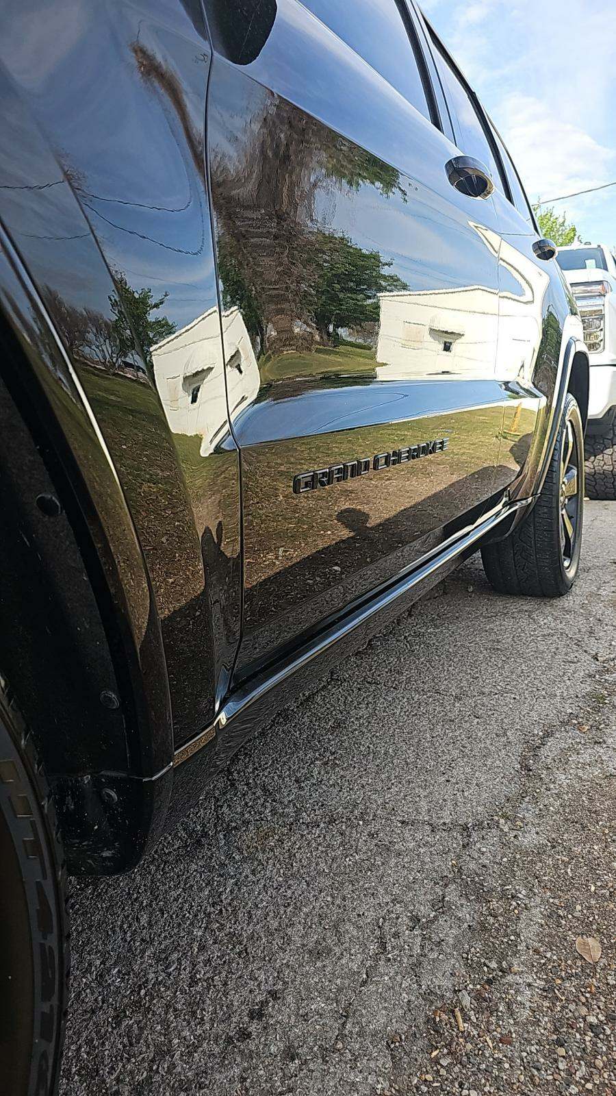 2015 Jeep Grand Cherokee Laredo Altitude Edition RWD