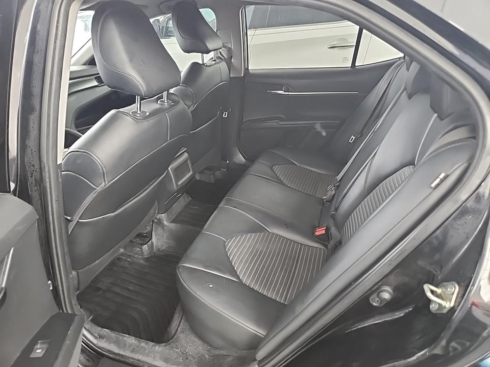 2020 Toyota Camry SE FWD