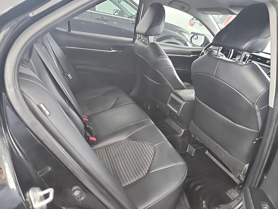 2020 Toyota Camry SE FWD