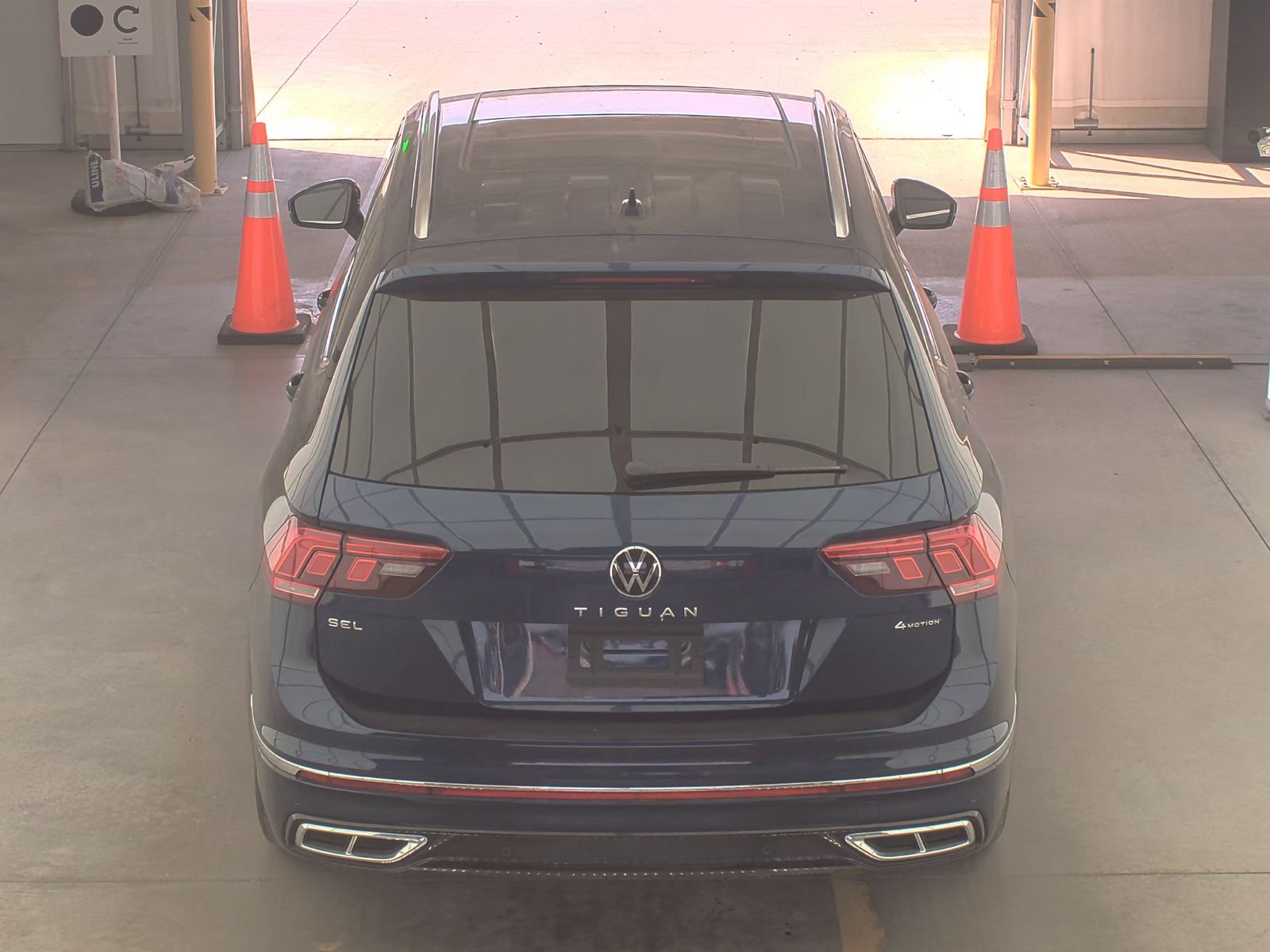 2022 Volkswagen Tiguan 2.0T SEL R-Line AWD