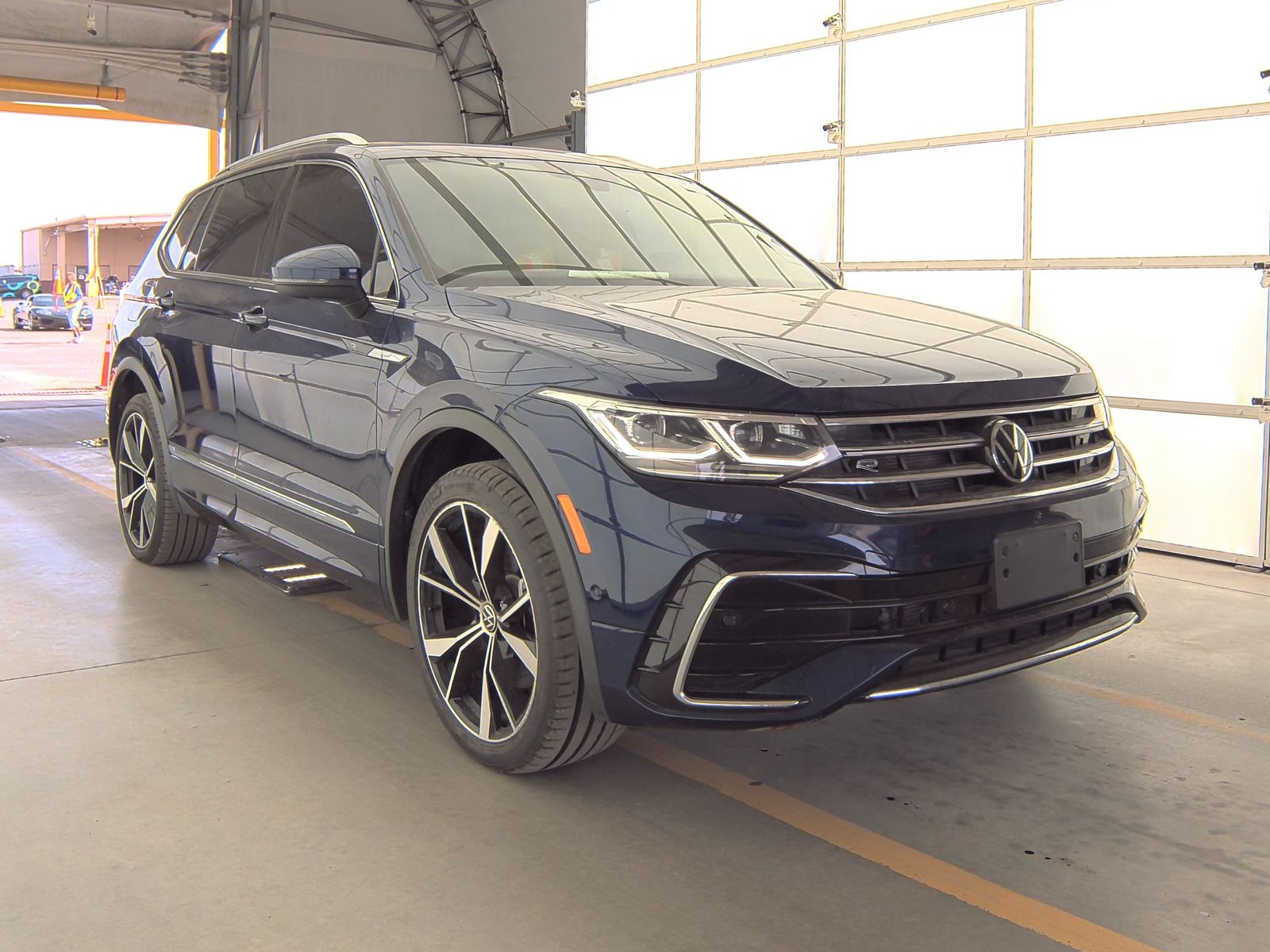 2022 Volkswagen Tiguan 2.0T SEL R-Line AWD