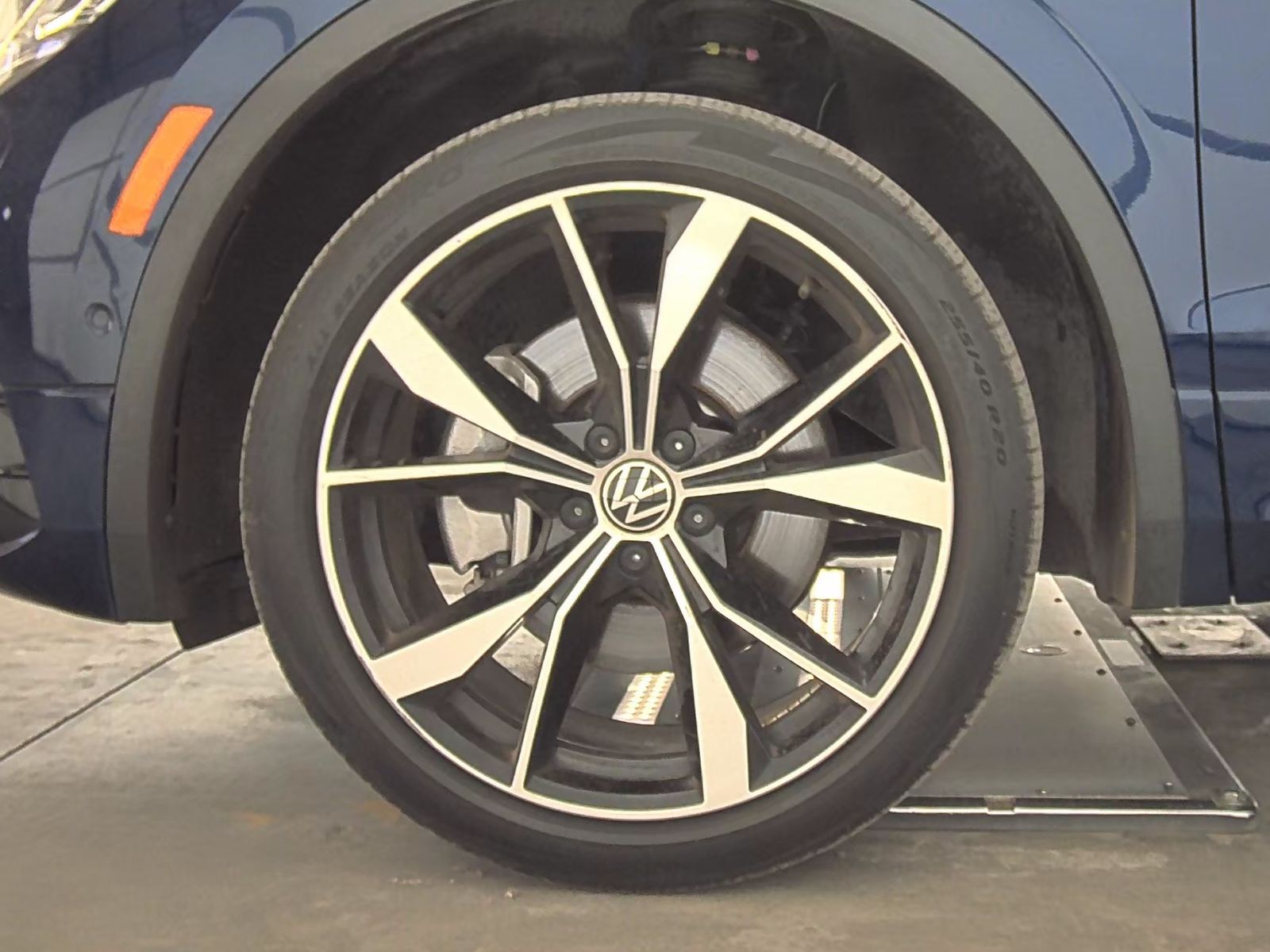 2022 Volkswagen Tiguan 2.0T SEL R-Line AWD