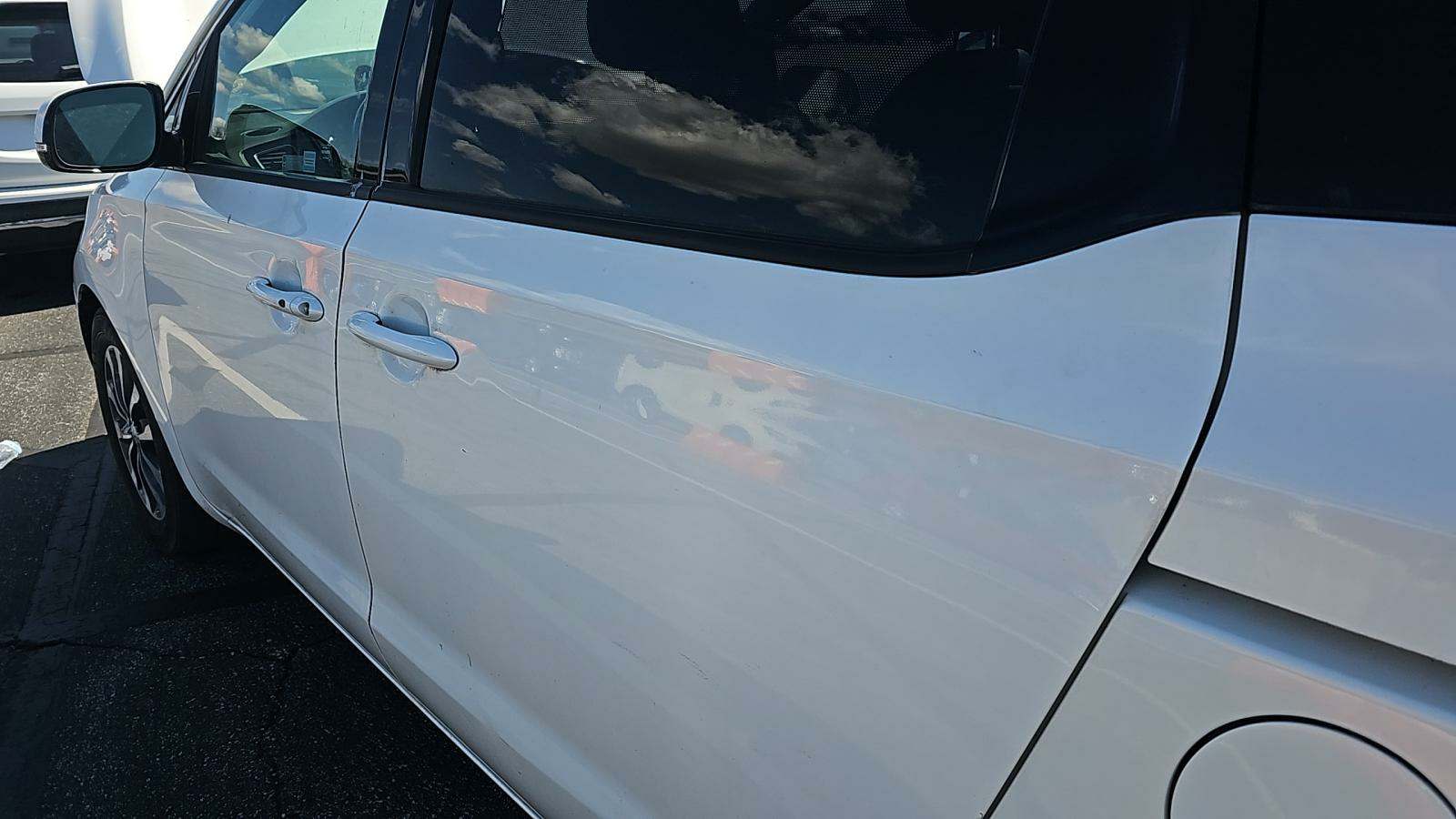 2018 Kia Sedona SX FWD