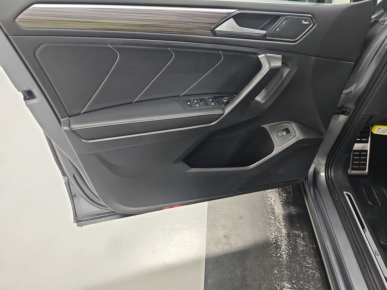2022 Volkswagen Tiguan 2.0T SEL R-Line AWD