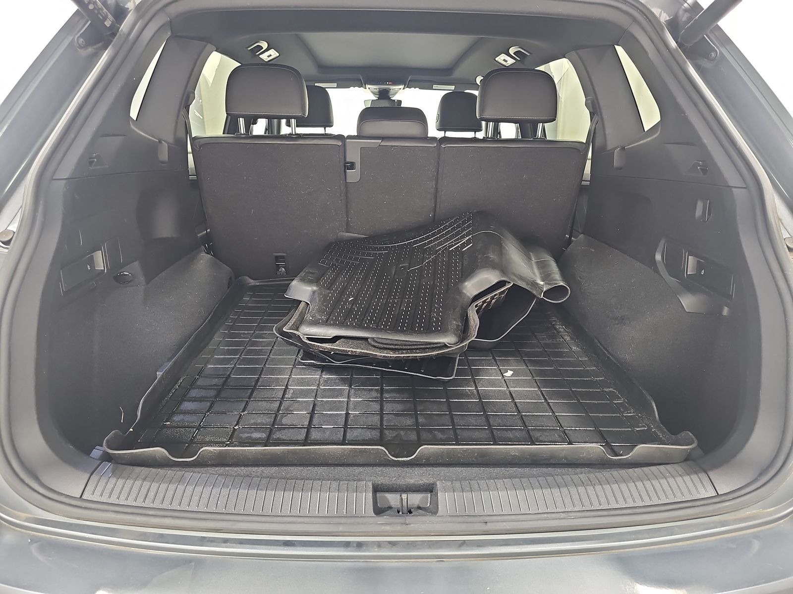 2022 Volkswagen Tiguan 2.0T SEL R-Line AWD