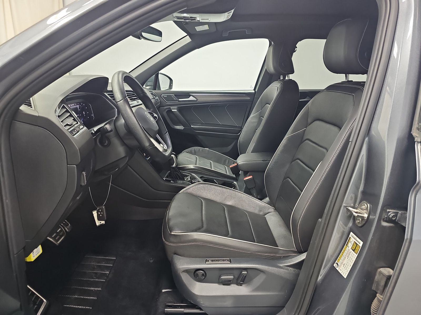 2022 Volkswagen Tiguan 2.0T SEL R-Line AWD