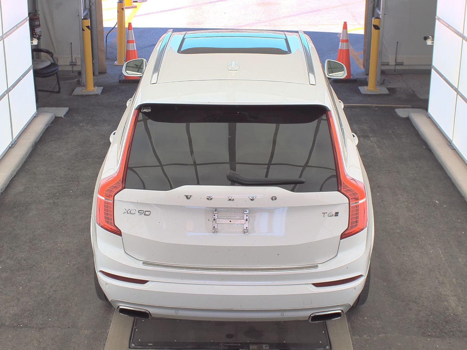 2021 Volvo XC90 T6 Momentum AWD