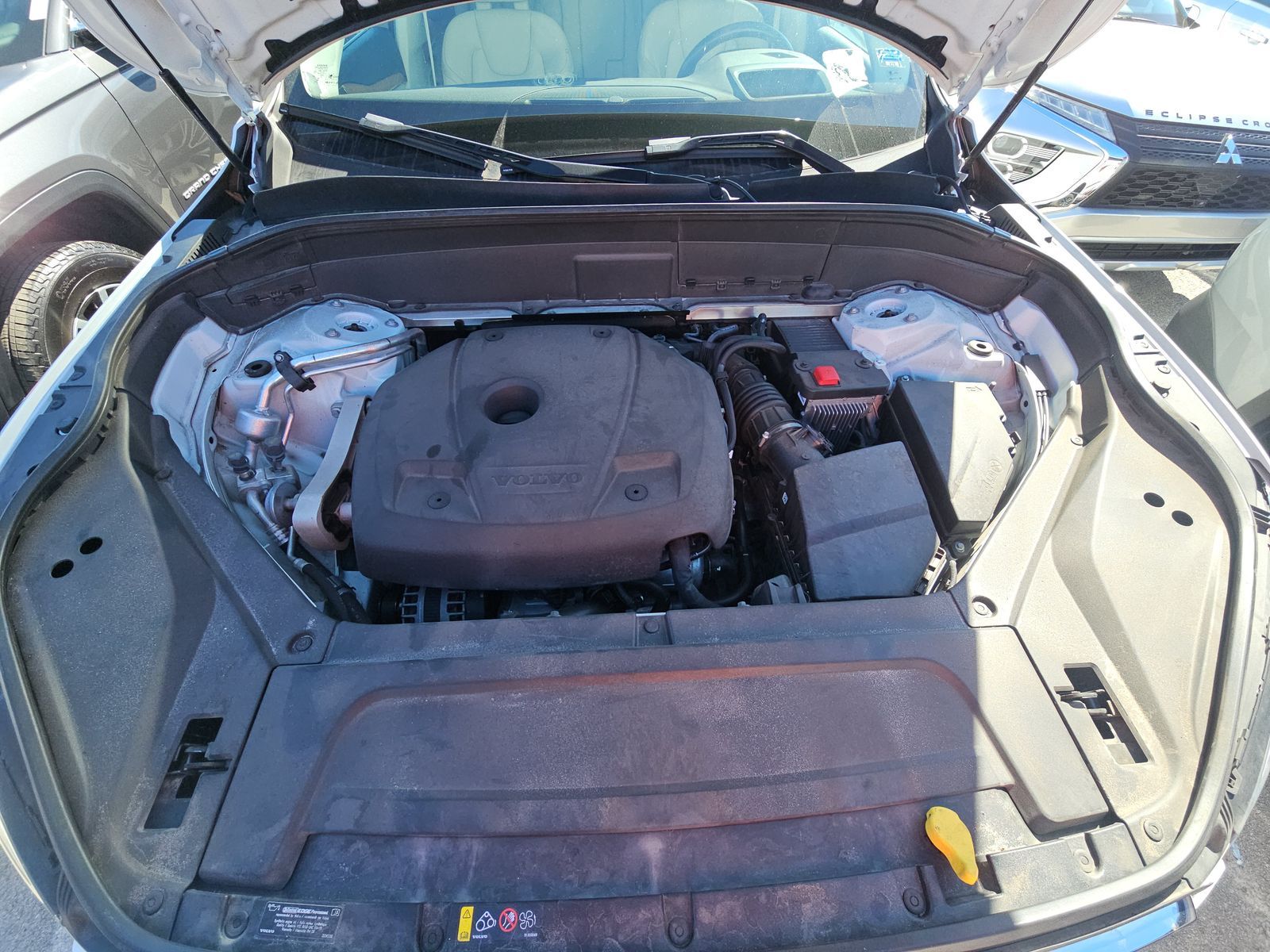 2021 Volvo XC90 T6 Momentum AWD