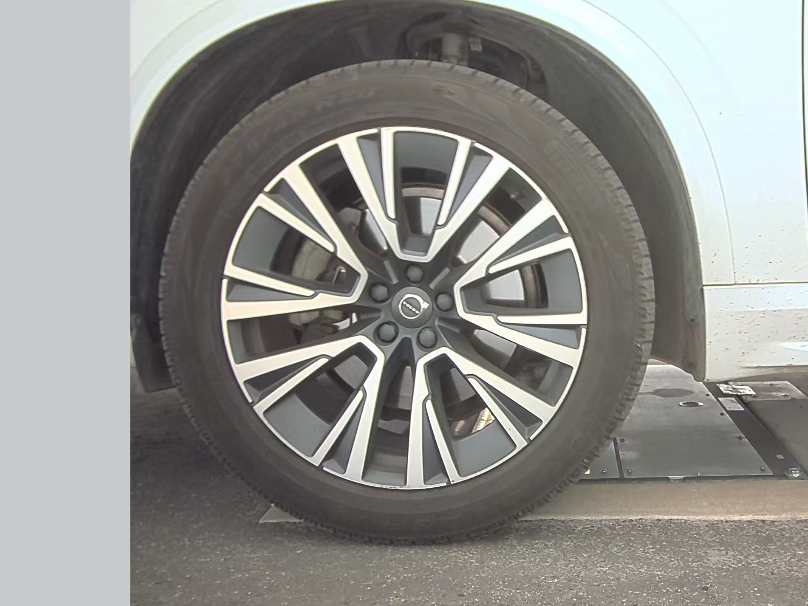 2021 Volvo XC90 T6 Momentum AWD