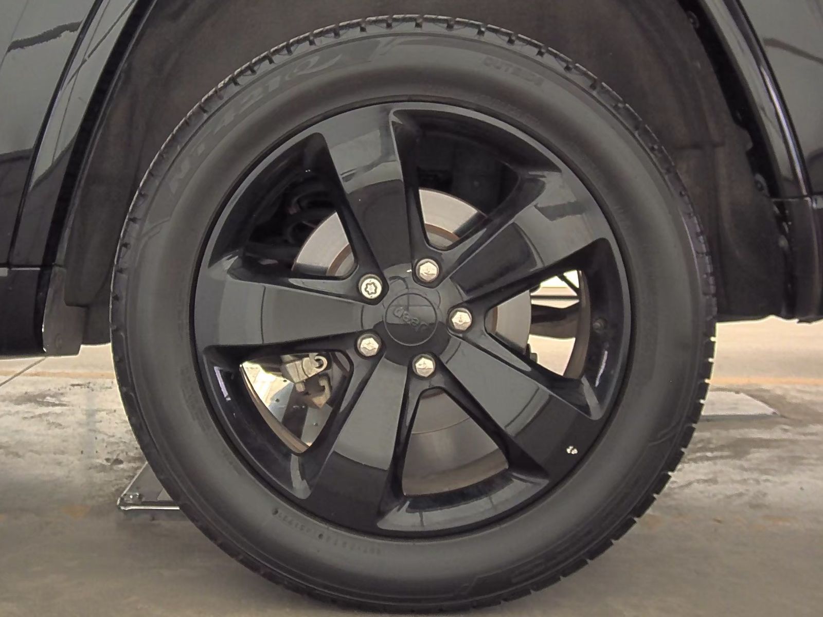 2015 Jeep Grand Cherokee Laredo Altitude Edition RWD