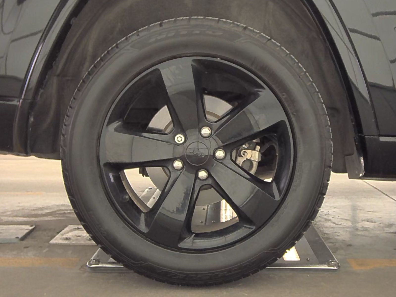 2015 Jeep Grand Cherokee Laredo Altitude Edition RWD