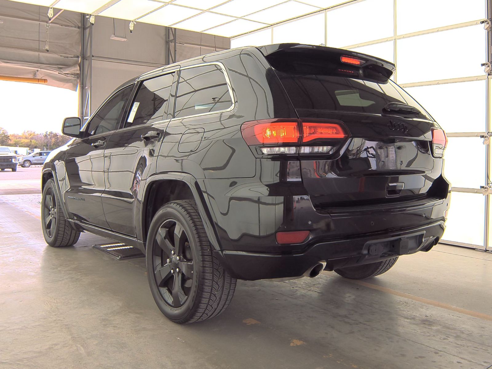 2015 Jeep Grand Cherokee Laredo Altitude Edition RWD
