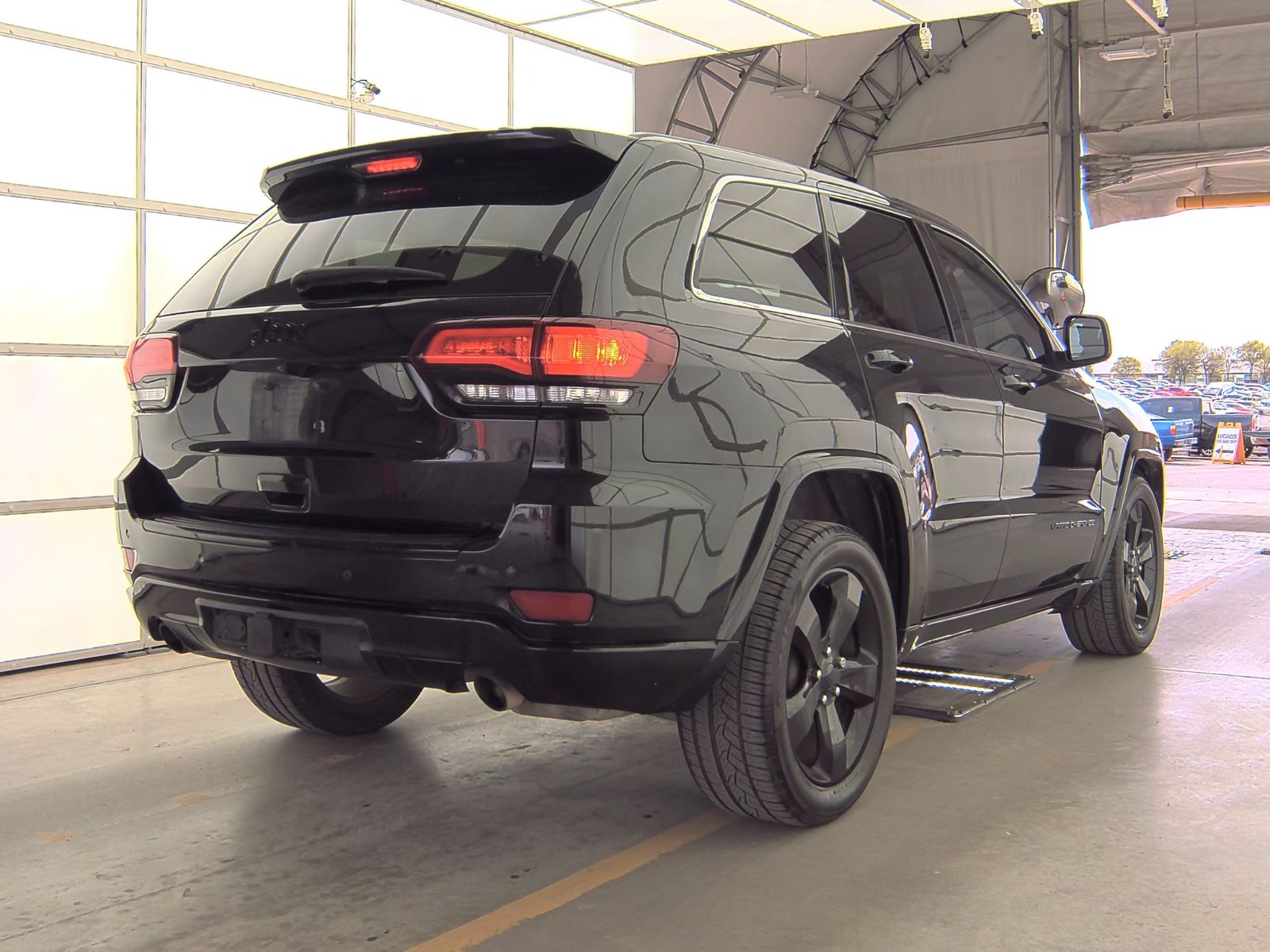 2015 Jeep Grand Cherokee Laredo Altitude Edition RWD
