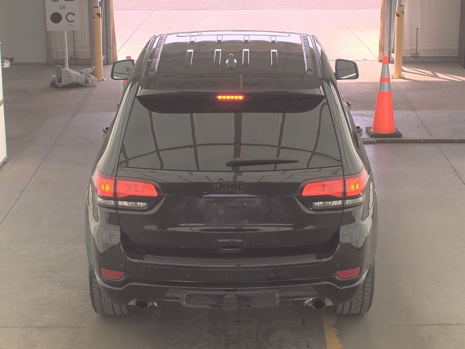 2015 Jeep Grand Cherokee Laredo Altitude Edition RWD