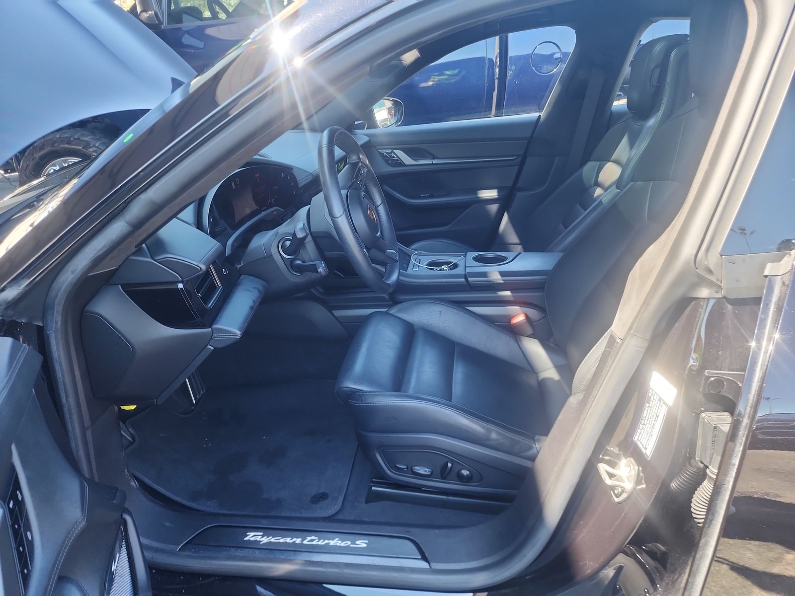 2021 Porsche Taycan Turbo S AWD