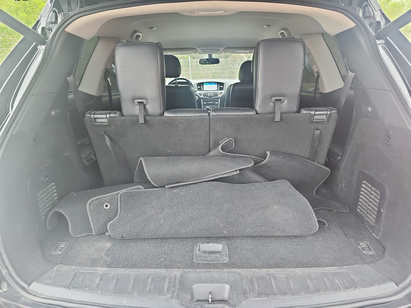 2019 Nissan Pathfinder SL FWD