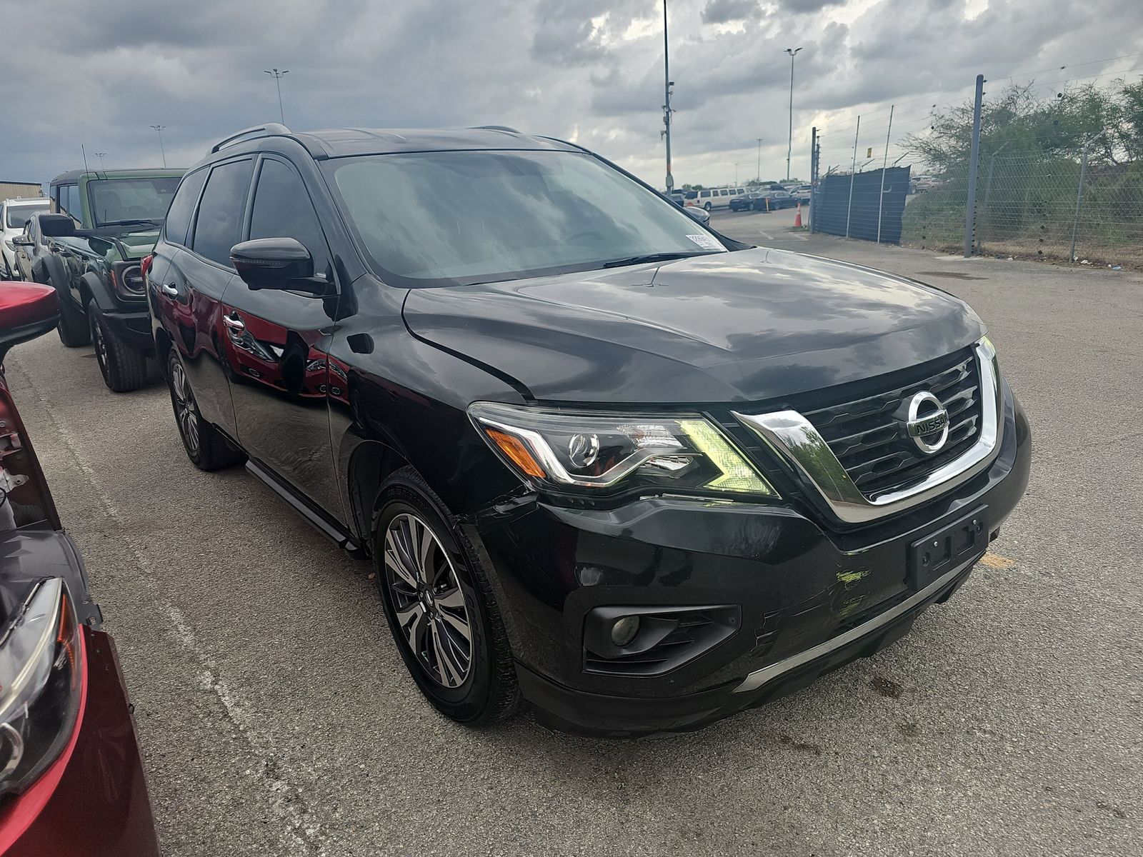 2019 Nissan Pathfinder SL FWD