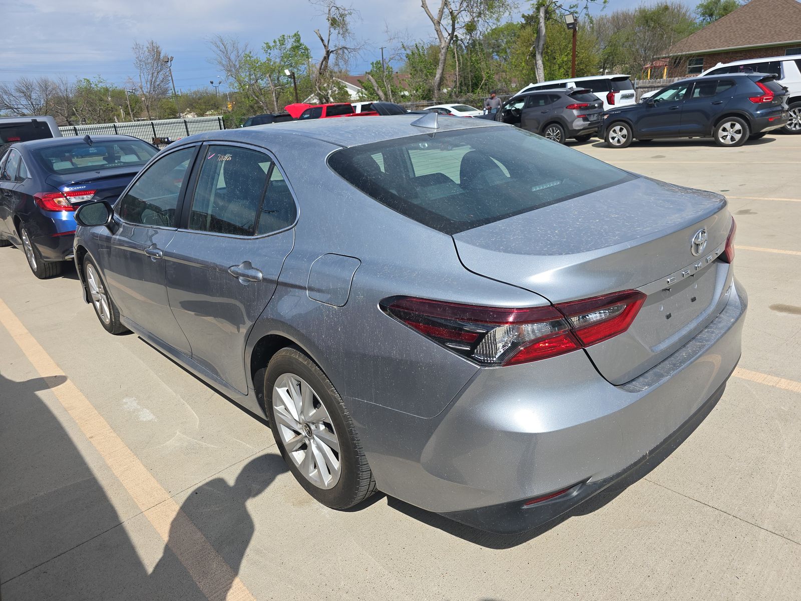 2022 Toyota Camry LE FWD