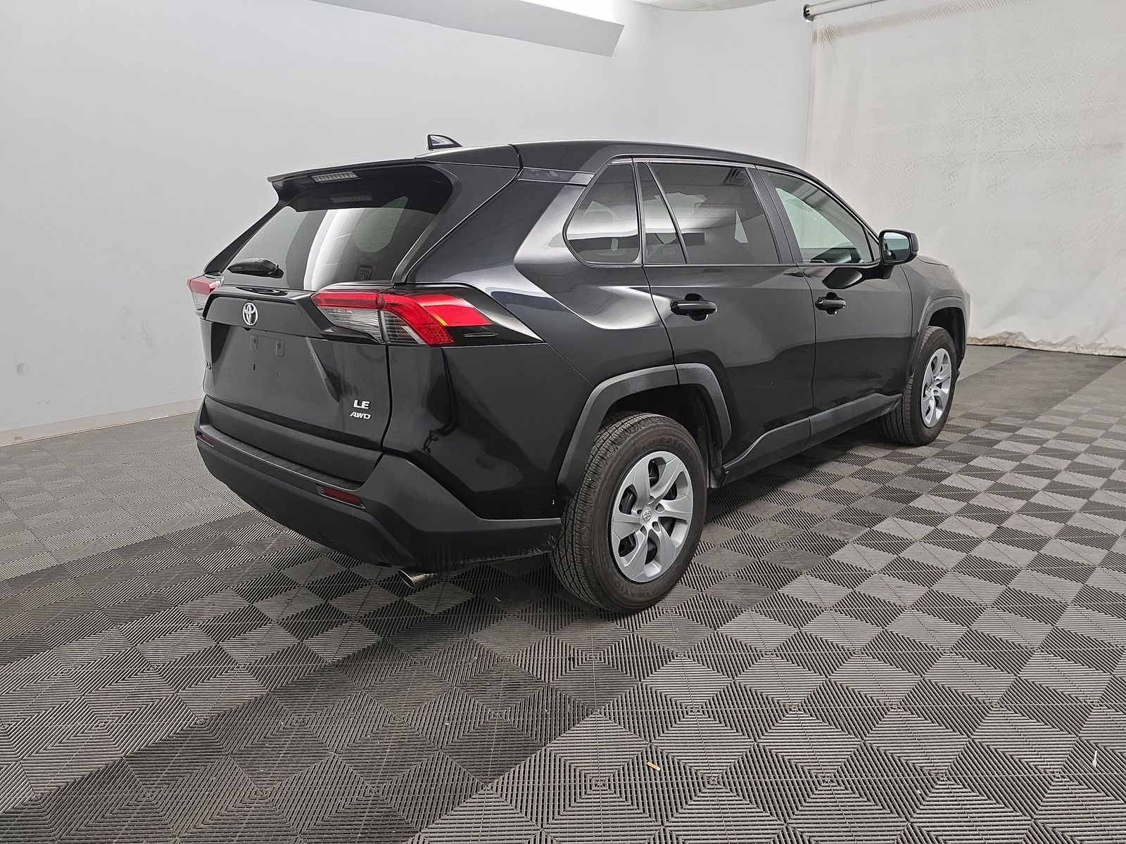 2022 Toyota RAV4 LE AWD