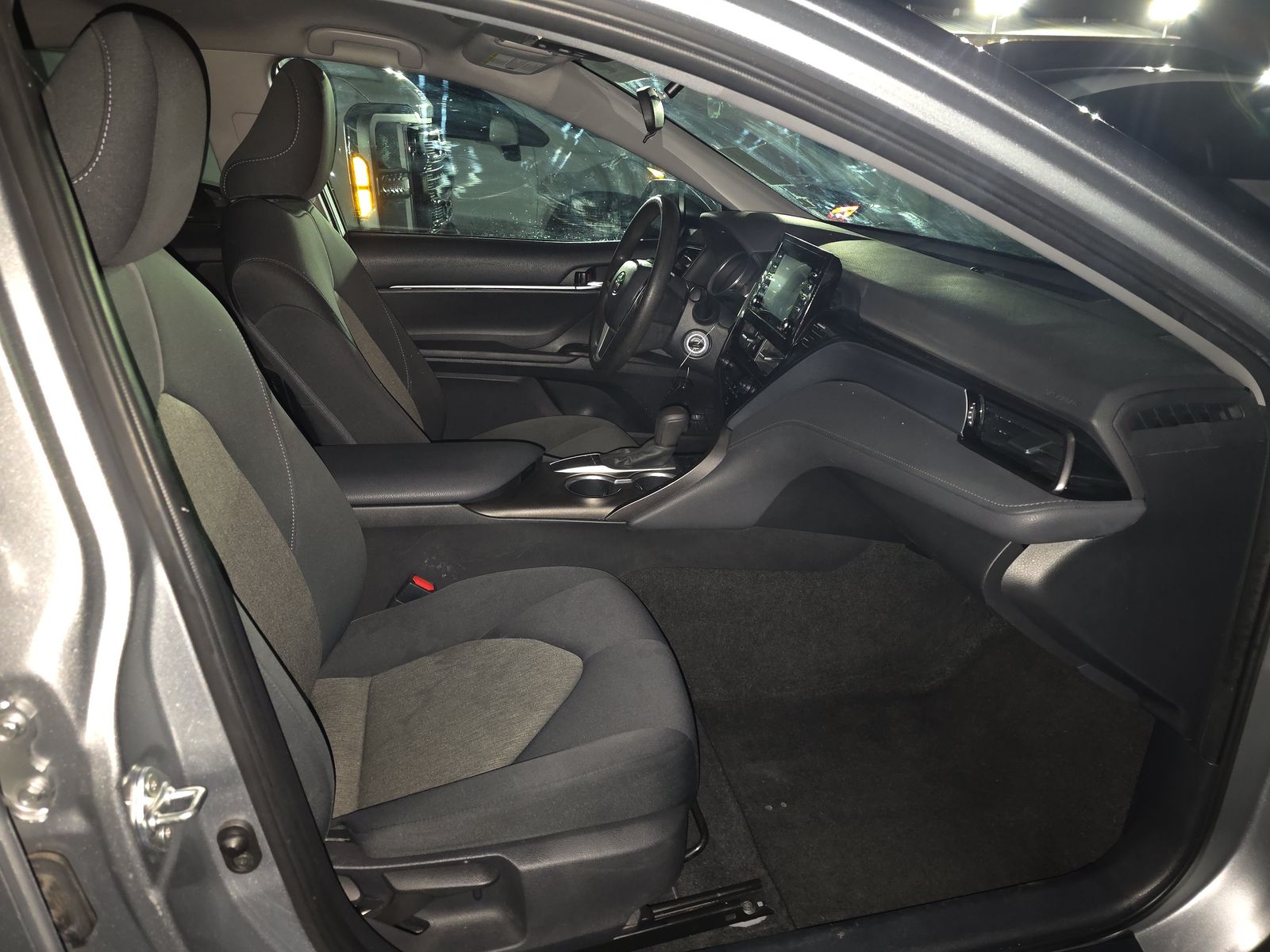 2022 Toyota Camry LE FWD
