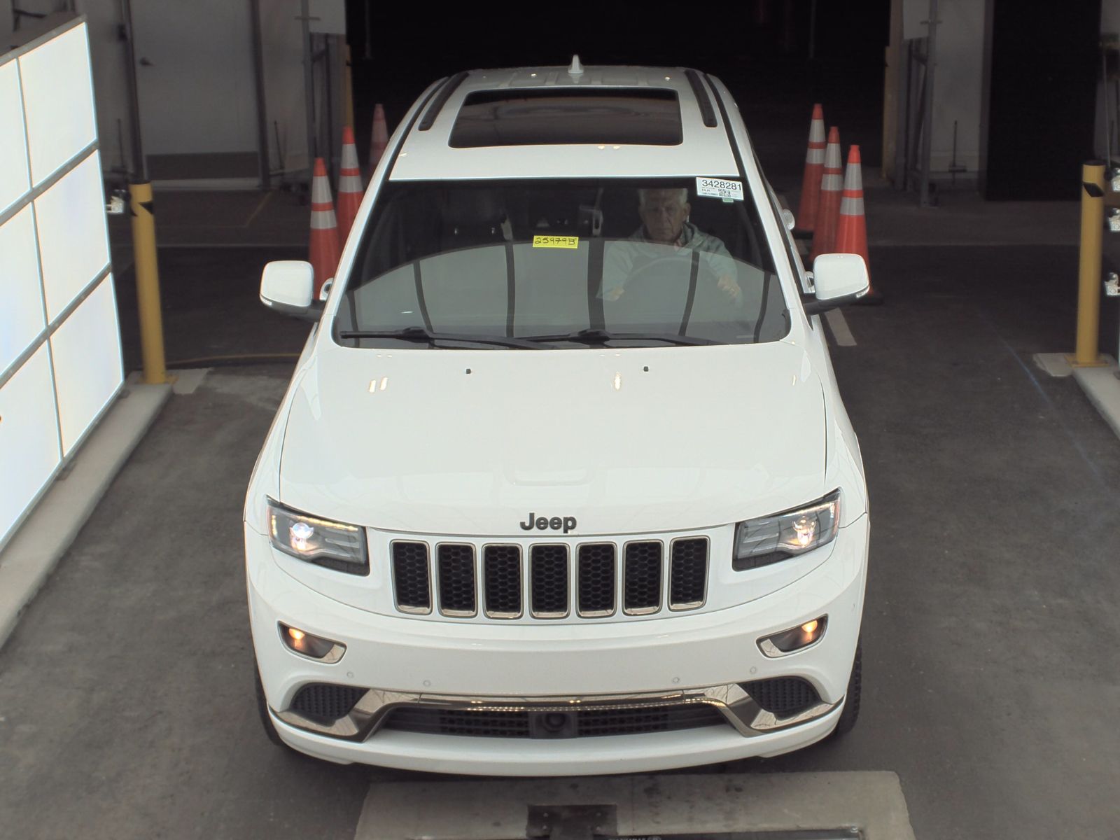 2015 Jeep Grand Cherokee Overland High Altitude Edition RWD