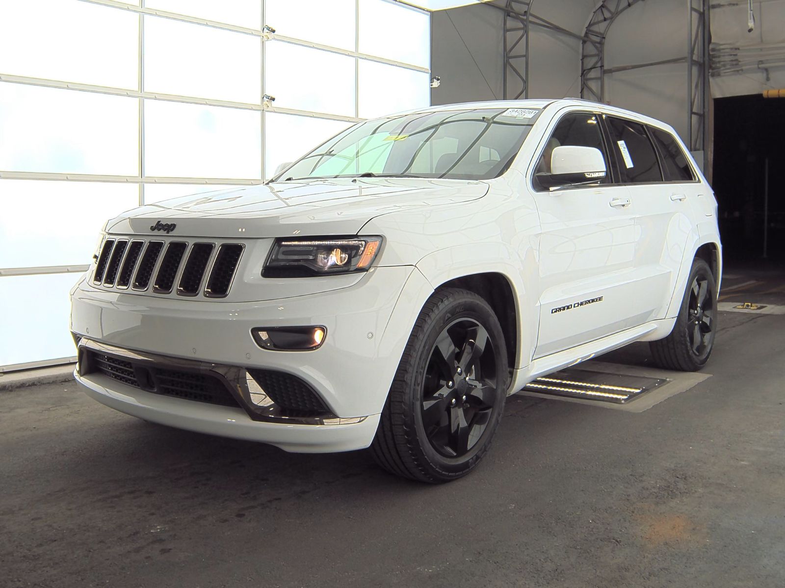 2015 Jeep Grand Cherokee Overland High Altitude Edition RWD