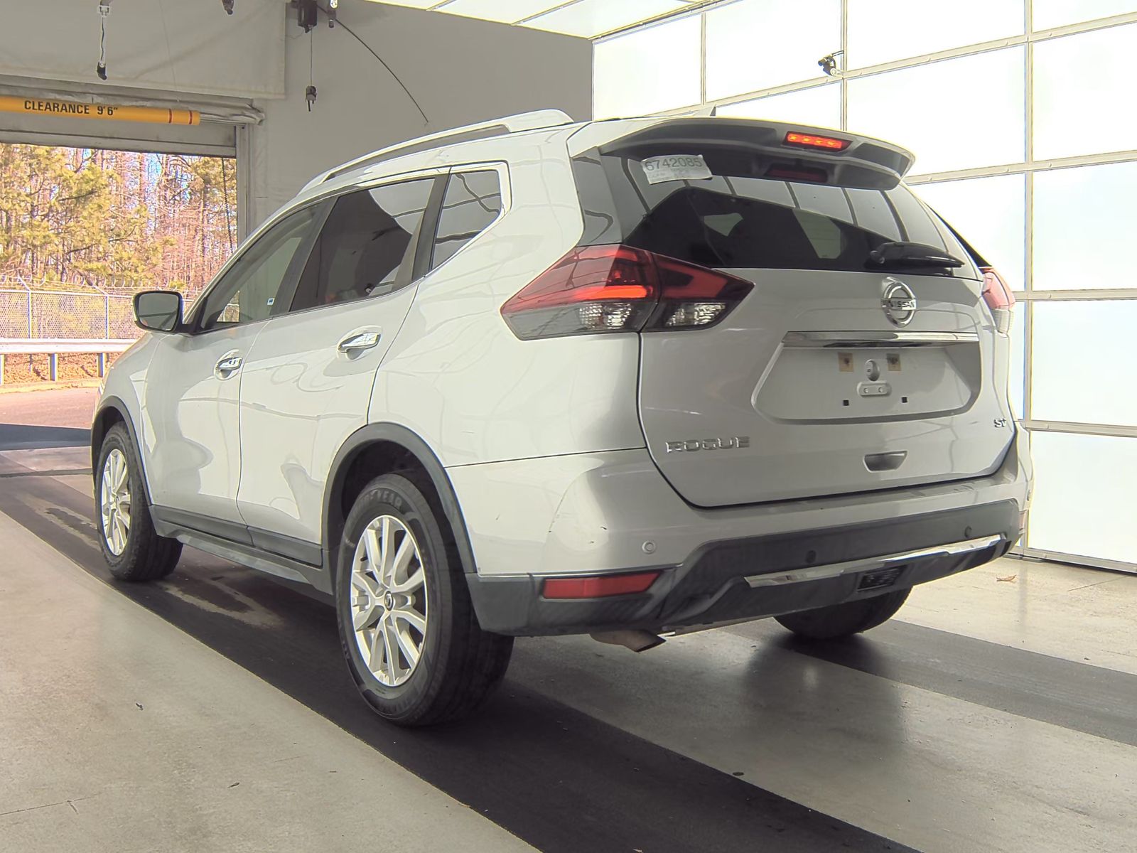 2020 Nissan Rogue SV FWD