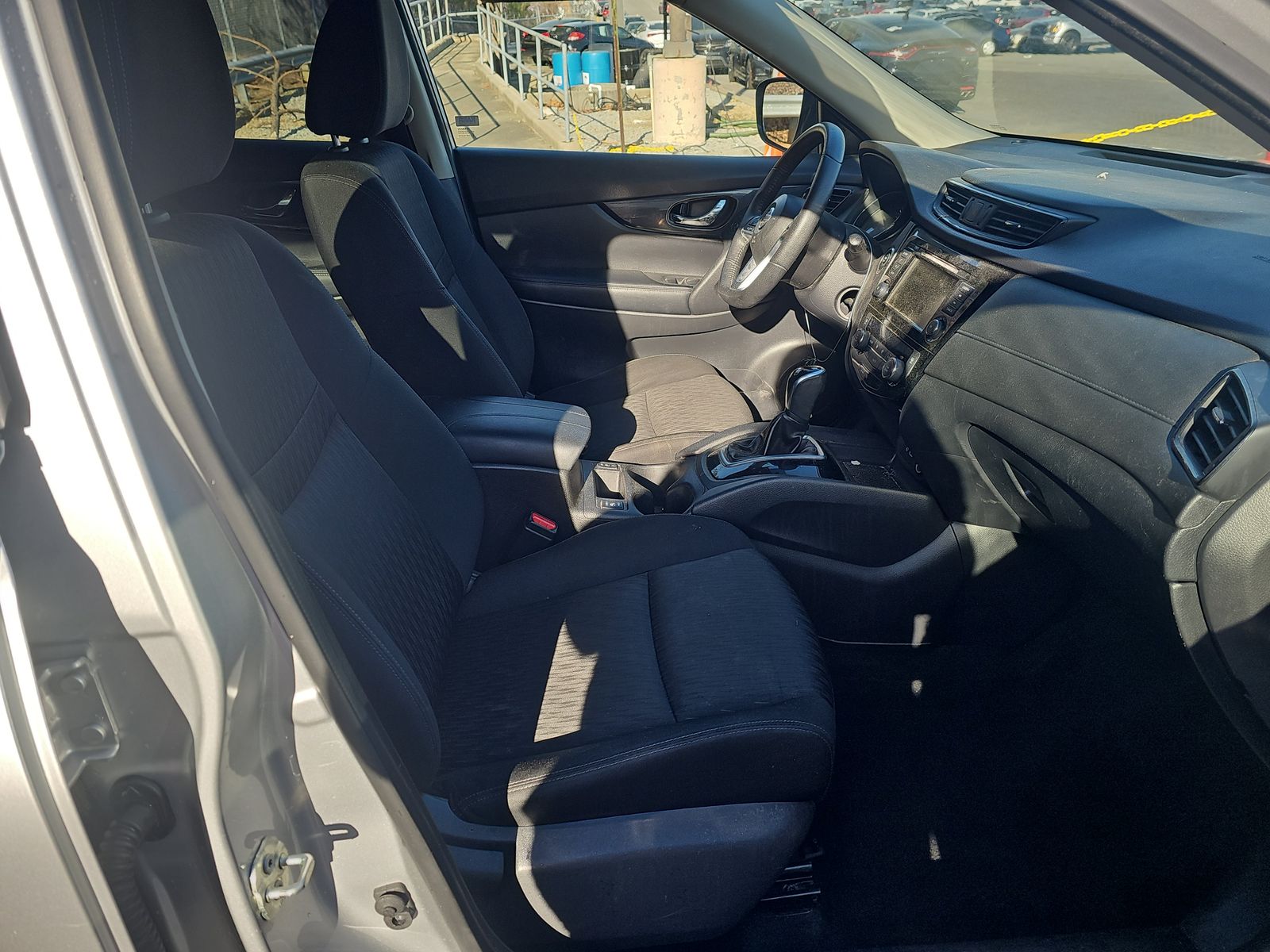 2020 Nissan Rogue SV FWD