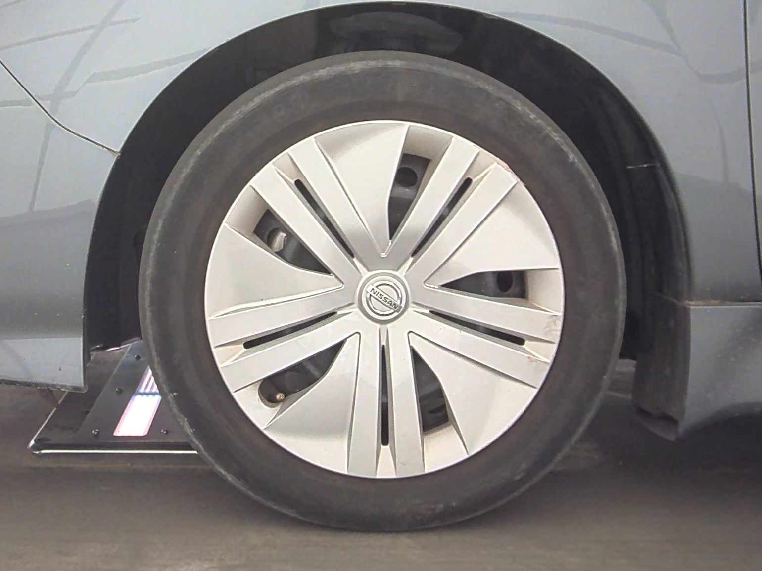 2021 Nissan LEAF S FWD