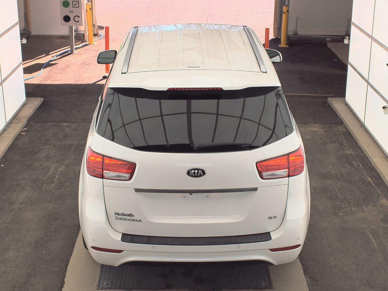 2018 Kia Sedona SX FWD