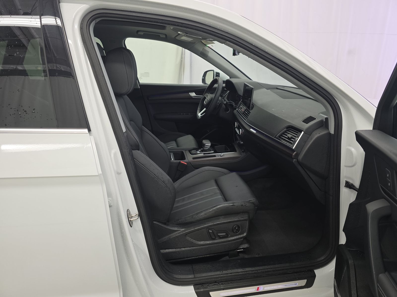 2024 Audi Q5 e Plug-In Hybrid S line Prestige AWD