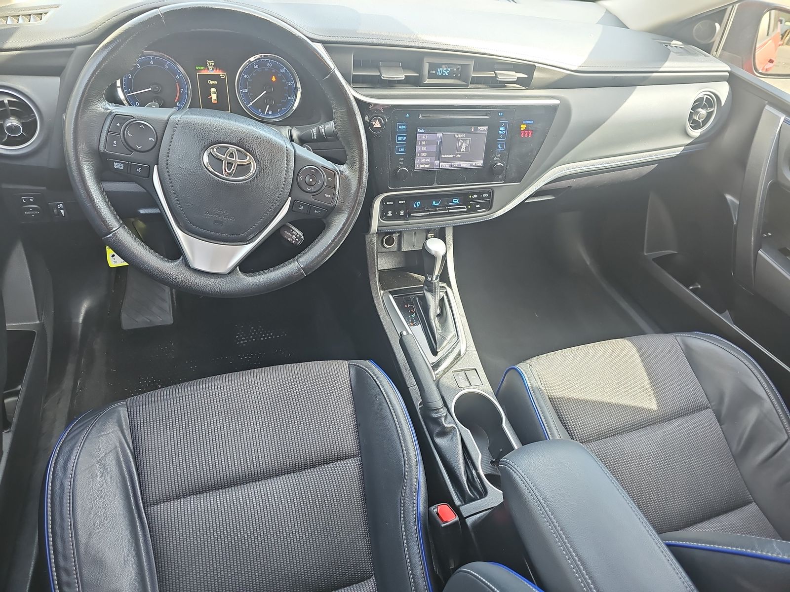 2019 Toyota Corolla SE FWD