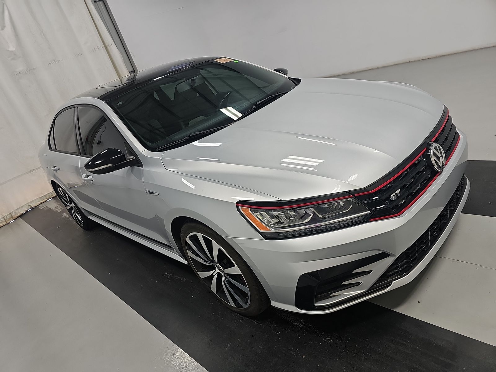 2018 Volkswagen Passat 3.6L FWD