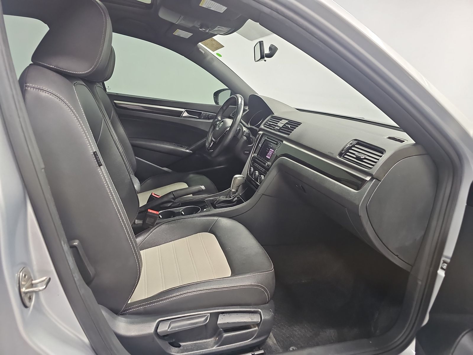 2018 Volkswagen Passat 3.6L FWD