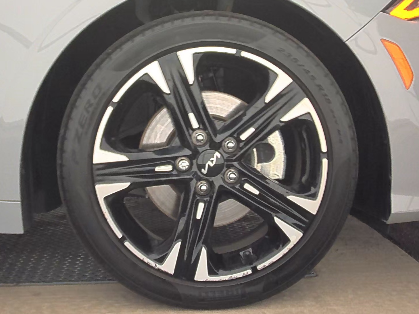 2024 Kia K5 GT-Line FWD