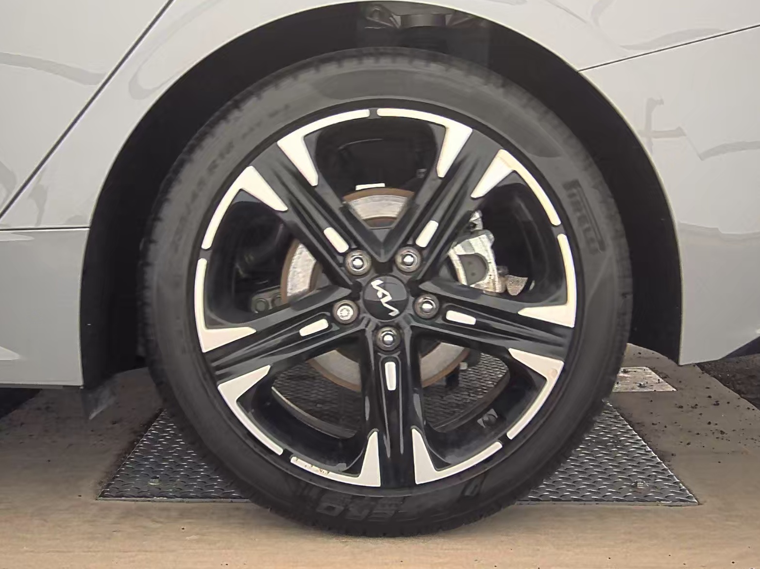 2024 Kia K5 GT-Line FWD