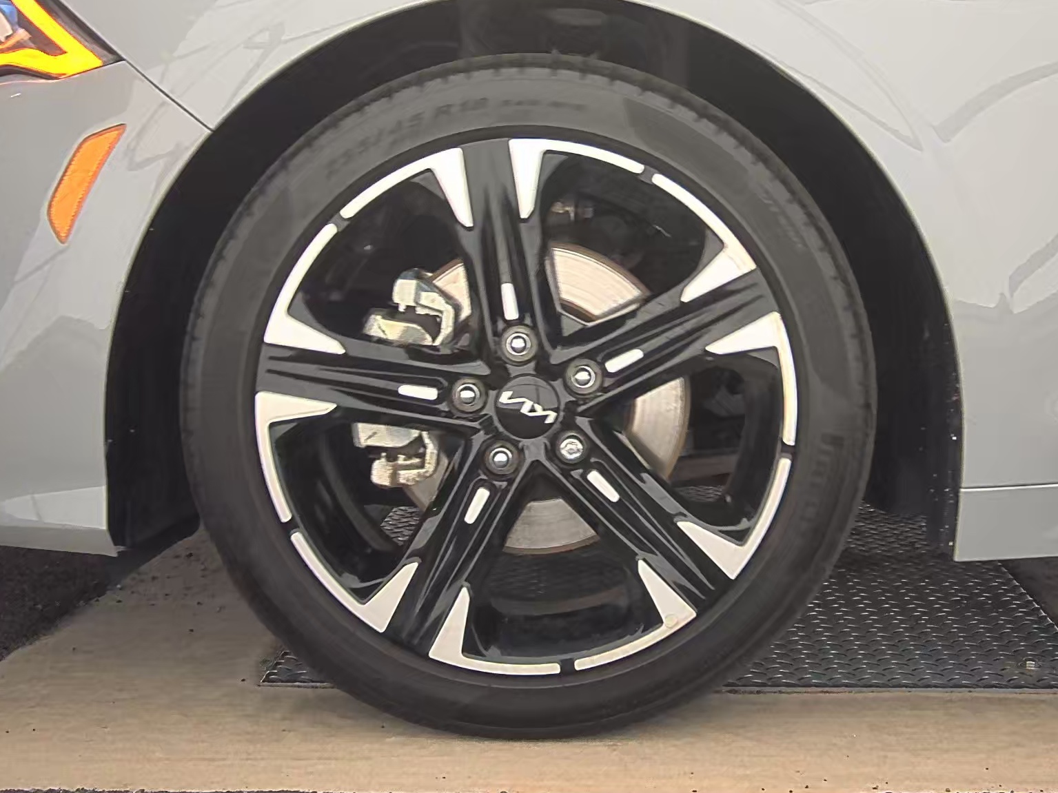 2024 Kia K5 GT-Line FWD