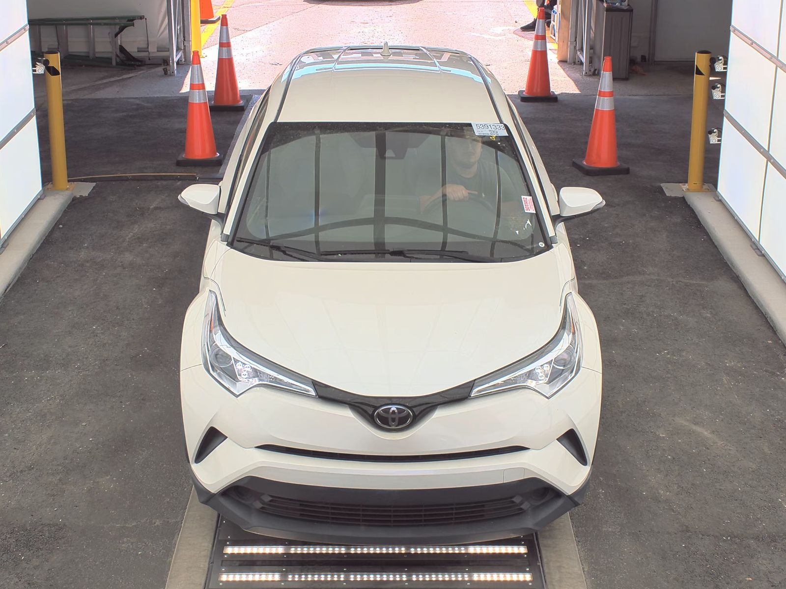 2019 Toyota C-HR XLE FWD