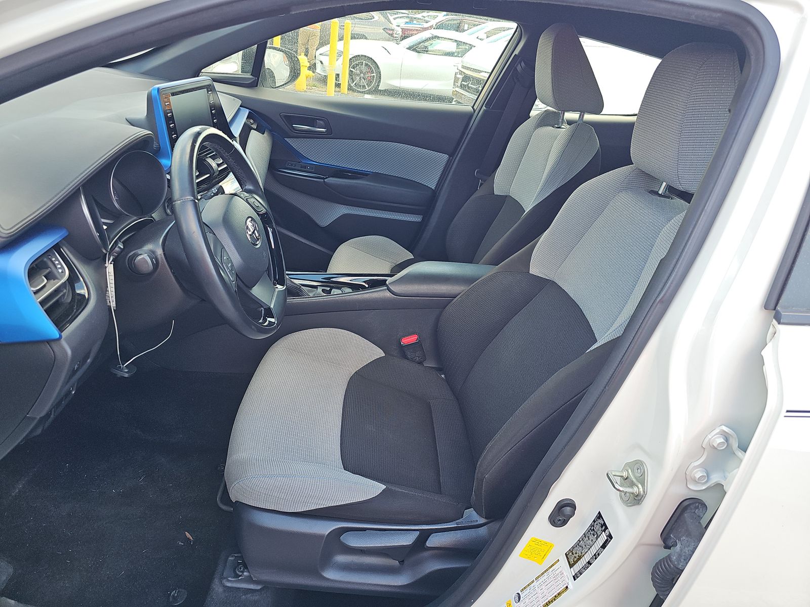 2019 Toyota C-HR XLE FWD