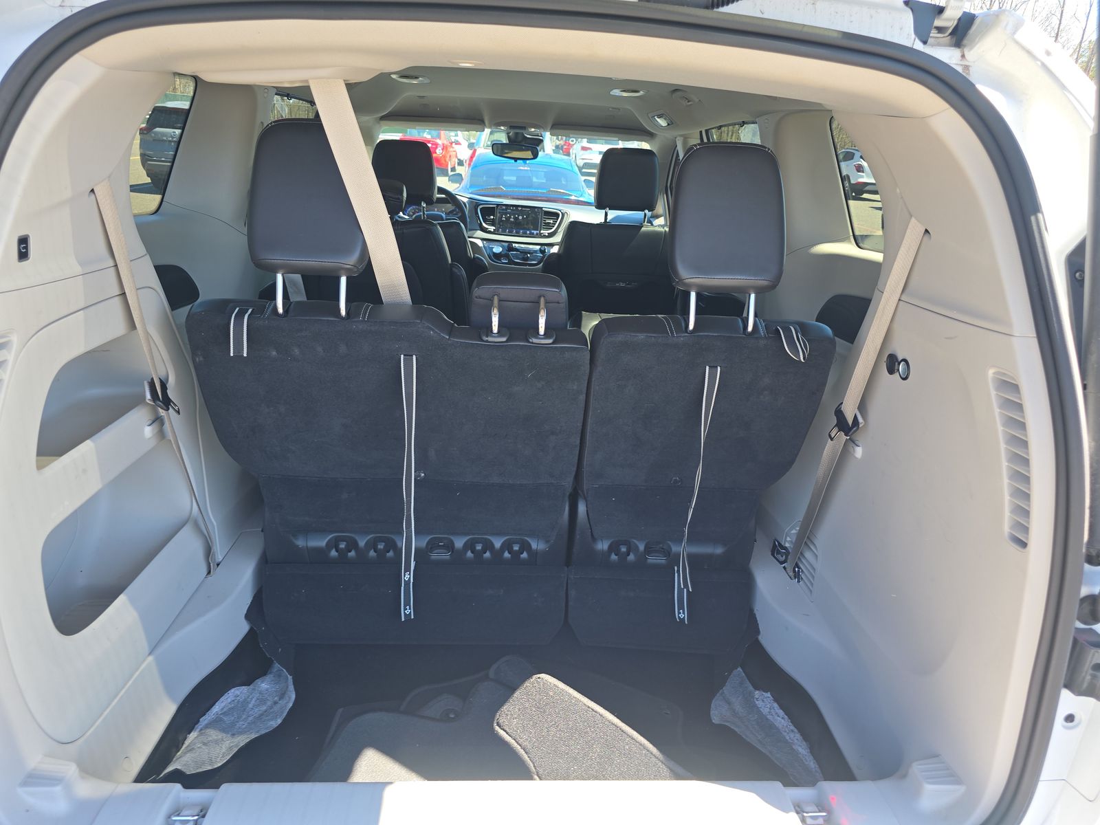 2023 Chrysler Pacifica Touring L FWD