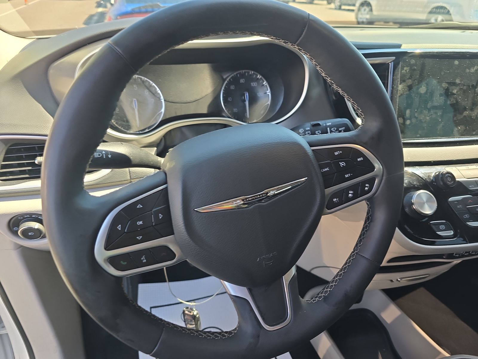 2023 Chrysler Pacifica Touring L FWD