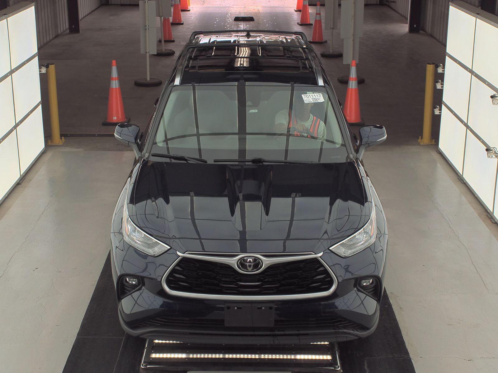 2020 Toyota Highlander XLE FWD