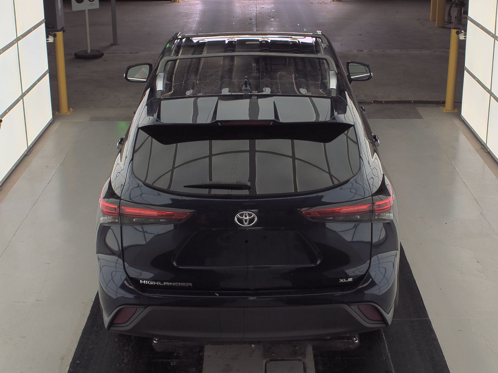 2020 Toyota Highlander XLE FWD