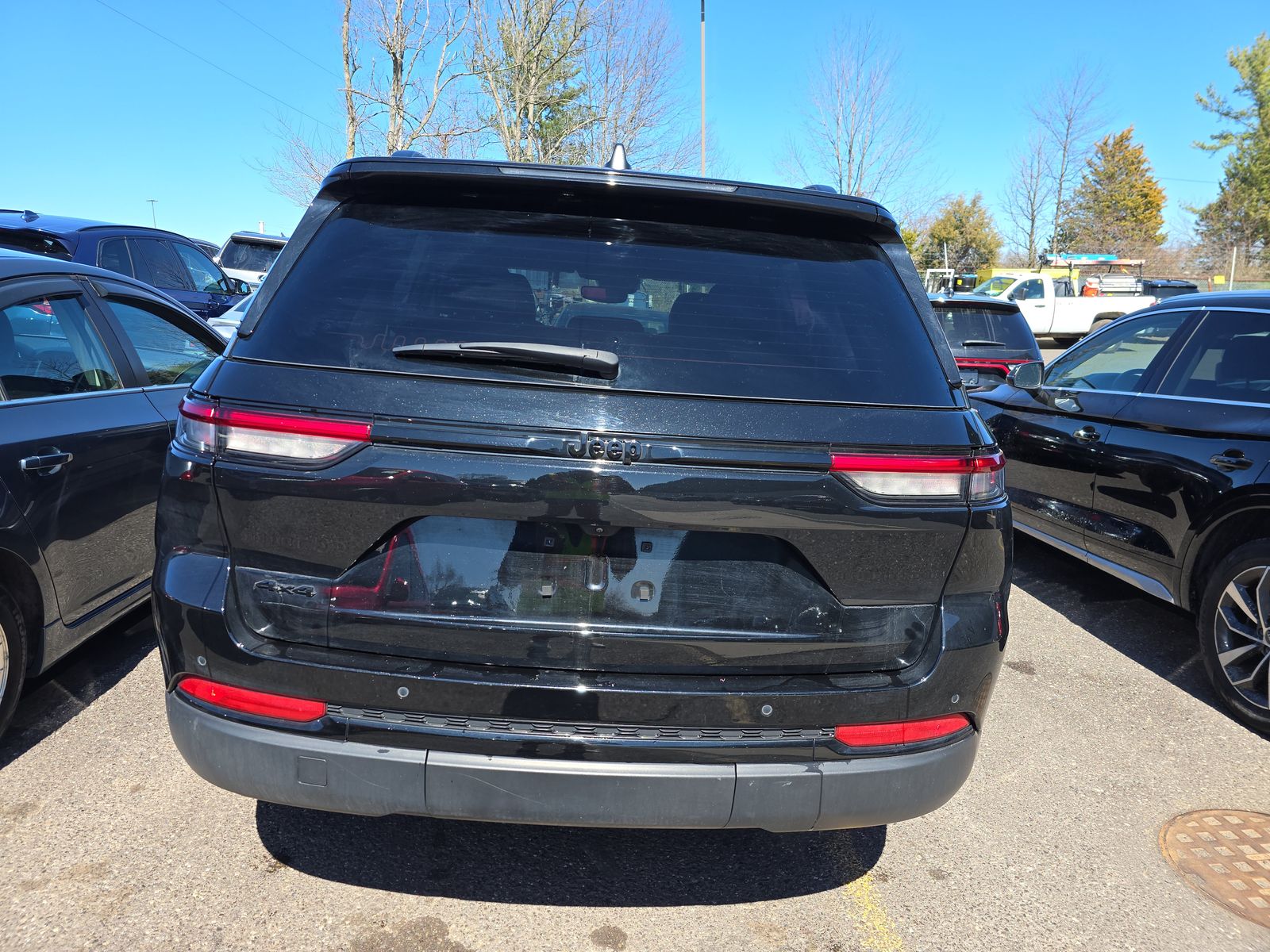 2022 Jeep Grand Cherokee Altitude AWD