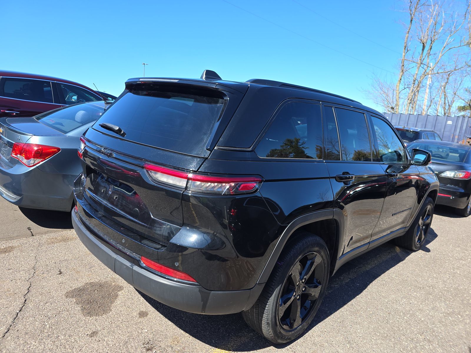 2022 Jeep Grand Cherokee Altitude AWD