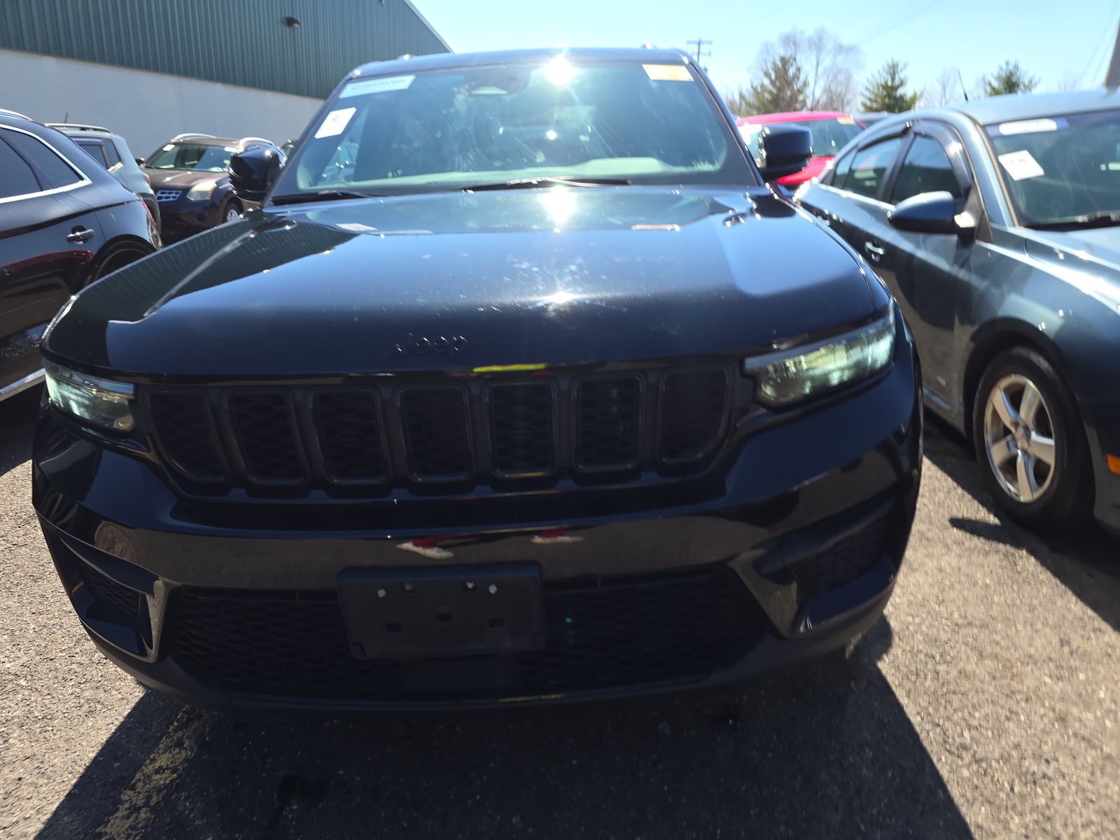 2022 Jeep Grand Cherokee Altitude AWD